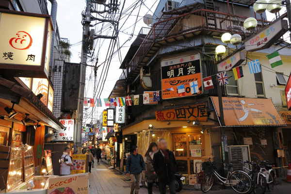 デフレ傾向が強くなる状況下での飲食店経営のポイント